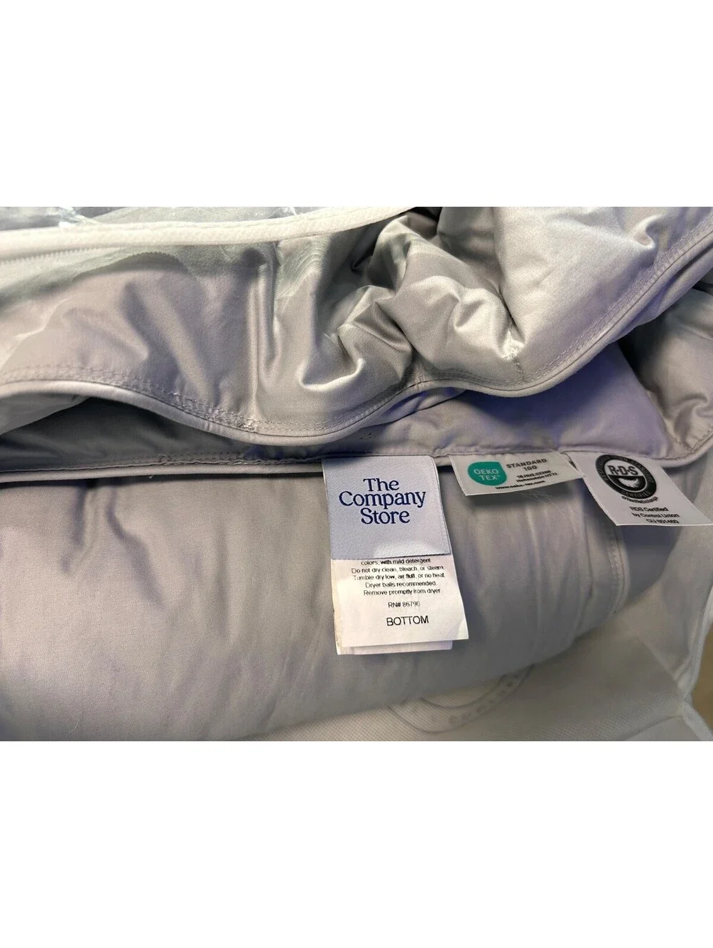 The Company Store LaCrosse RDS Down Extra Warmth Comforter Full Light Gray New